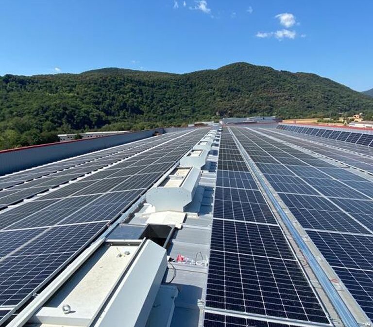 Instal·lació Solar per Frigorifics Gelada a Argelaguer (Girona)